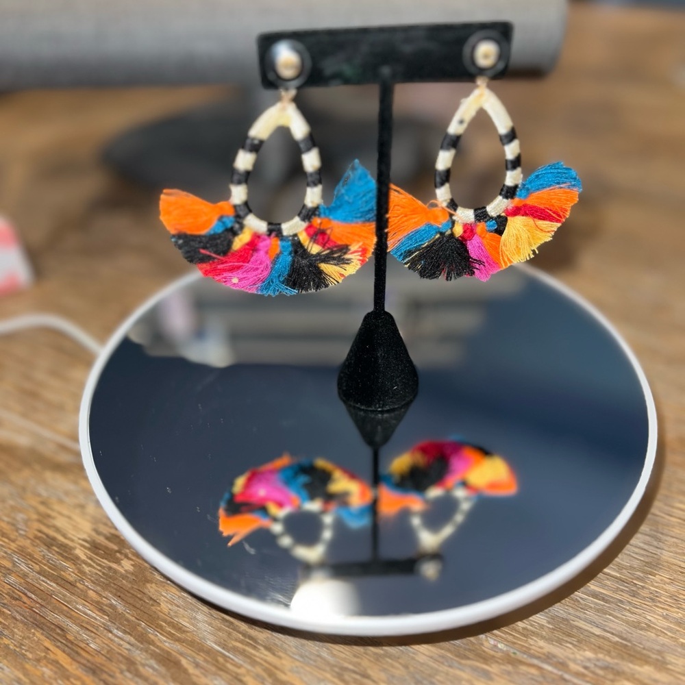 Plunder Jewelry.